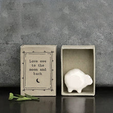 Mini boîte mouton - Love every where to the moon and back