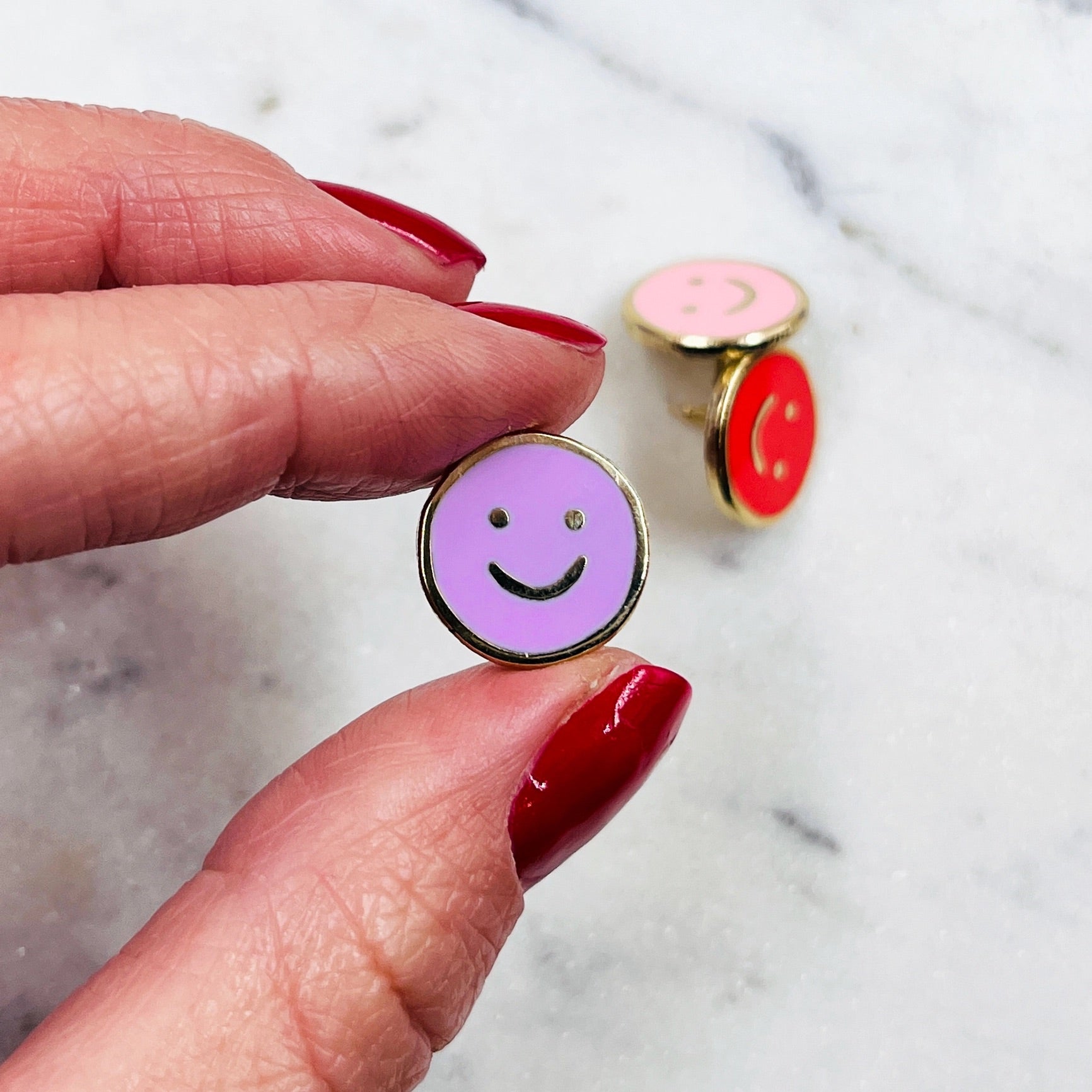 Pin's Maman - Smiley violet