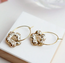 Boucles créoles fines petite fleur Isa - Or