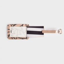 Étiquette à bagage et ses coeurs noirs - Rosé