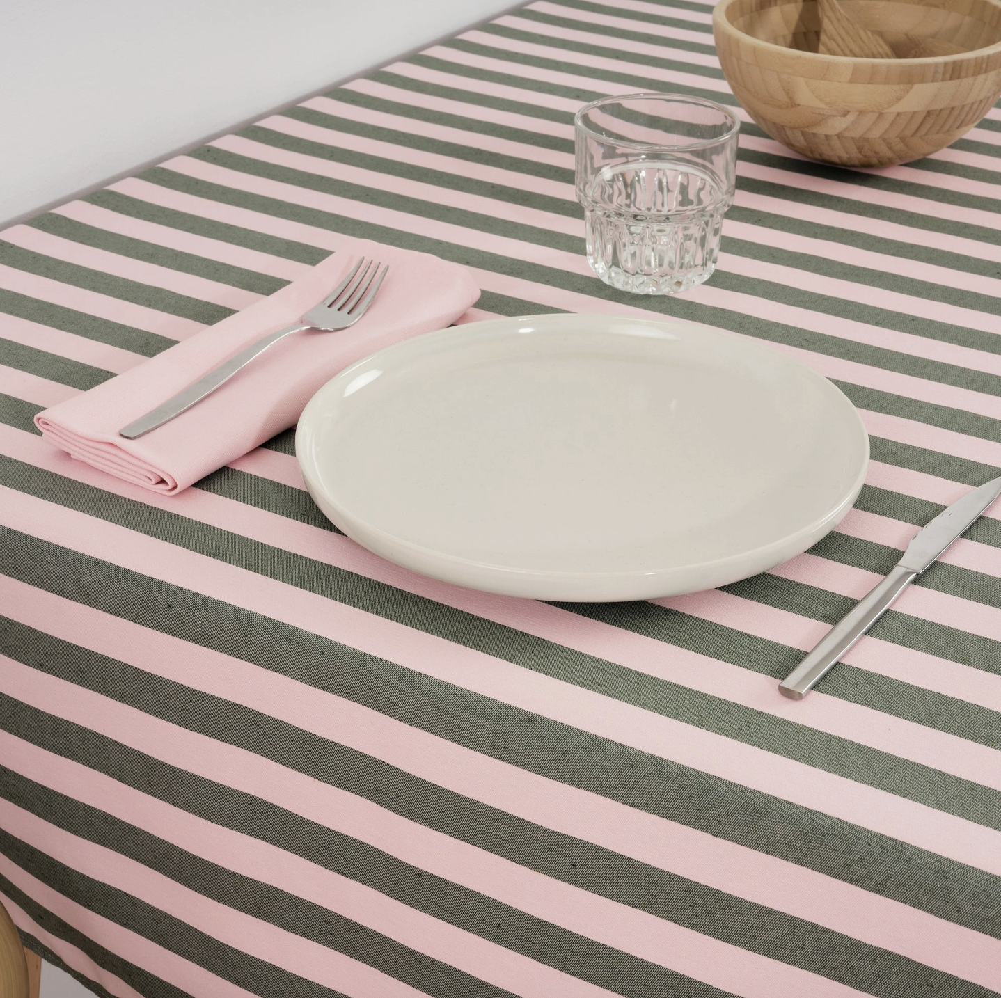 Nappe jacquard rayée imperméable rose & vert mousse - 160 x 250cm