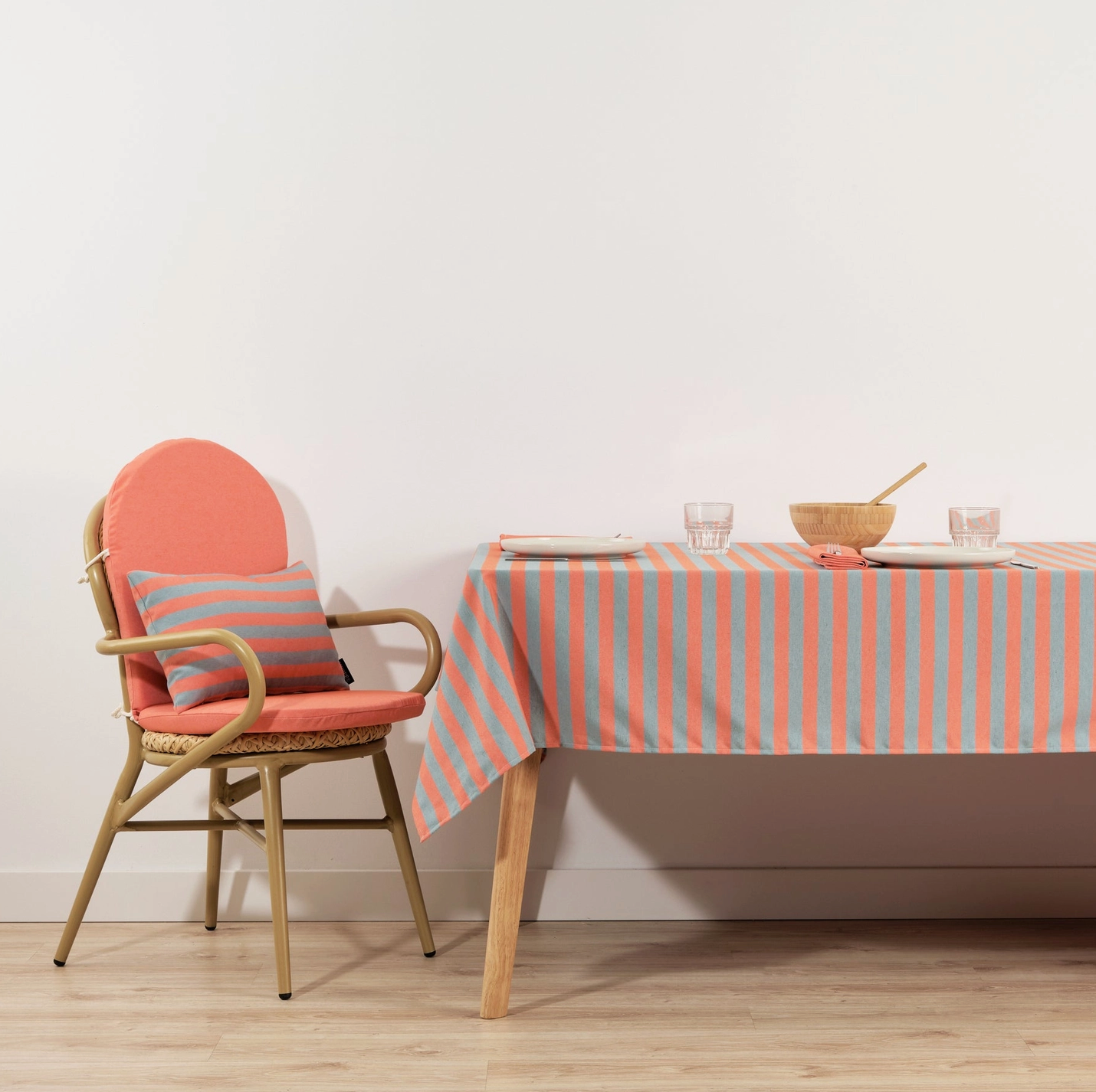 Nappe jacquard rayée imperméable orange & vert de gris - 160 x 250cm