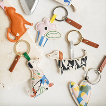 Porte-clés - Chien labrador fleuri