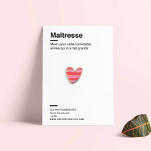 Pin's Maîtresse - Coeur rayé rose & rouge