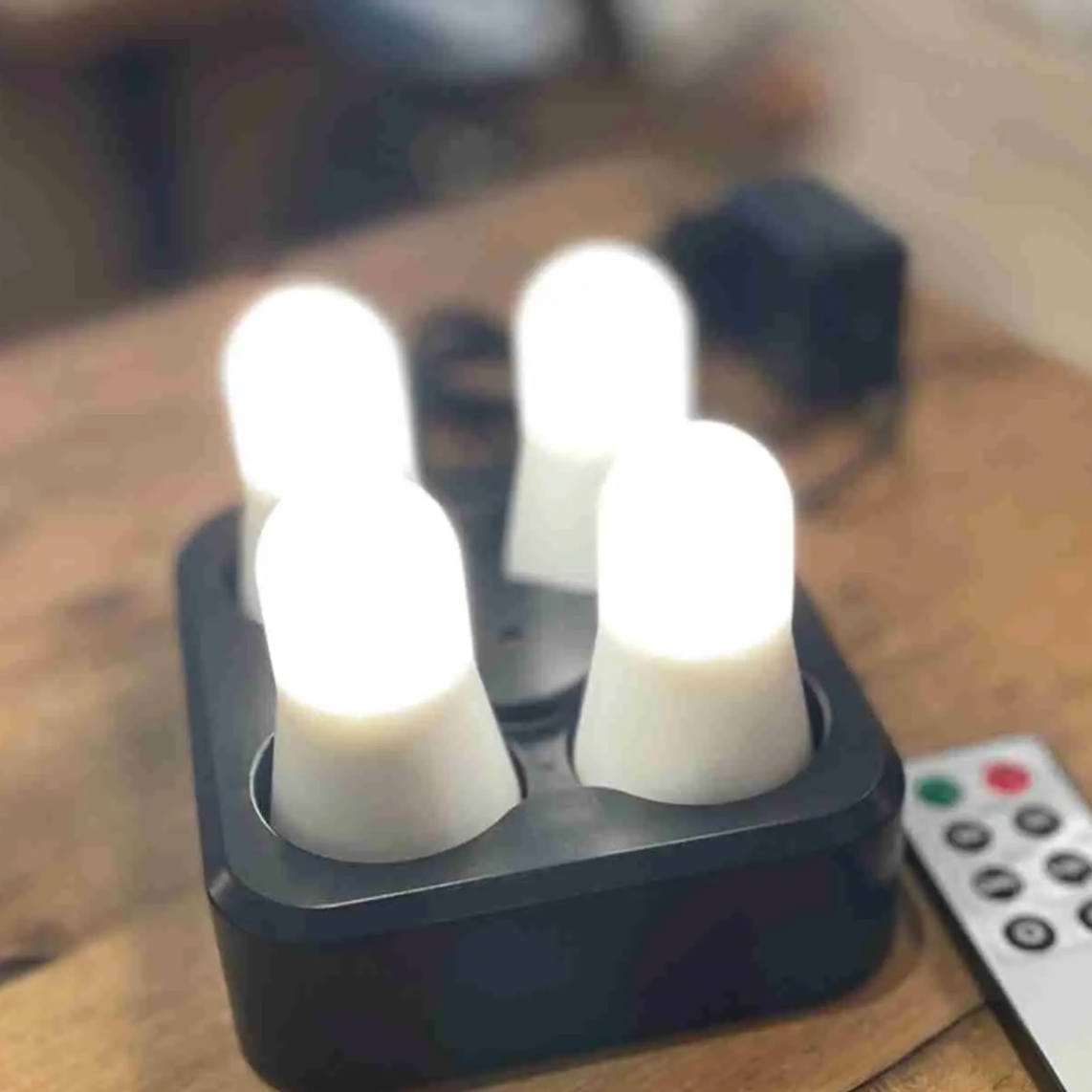 Plateau de 4 bougies led rechargeables