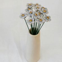 Fleur de fraisier en céramique - Bleue