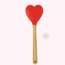 Cuillère coeur silicone - Rouge