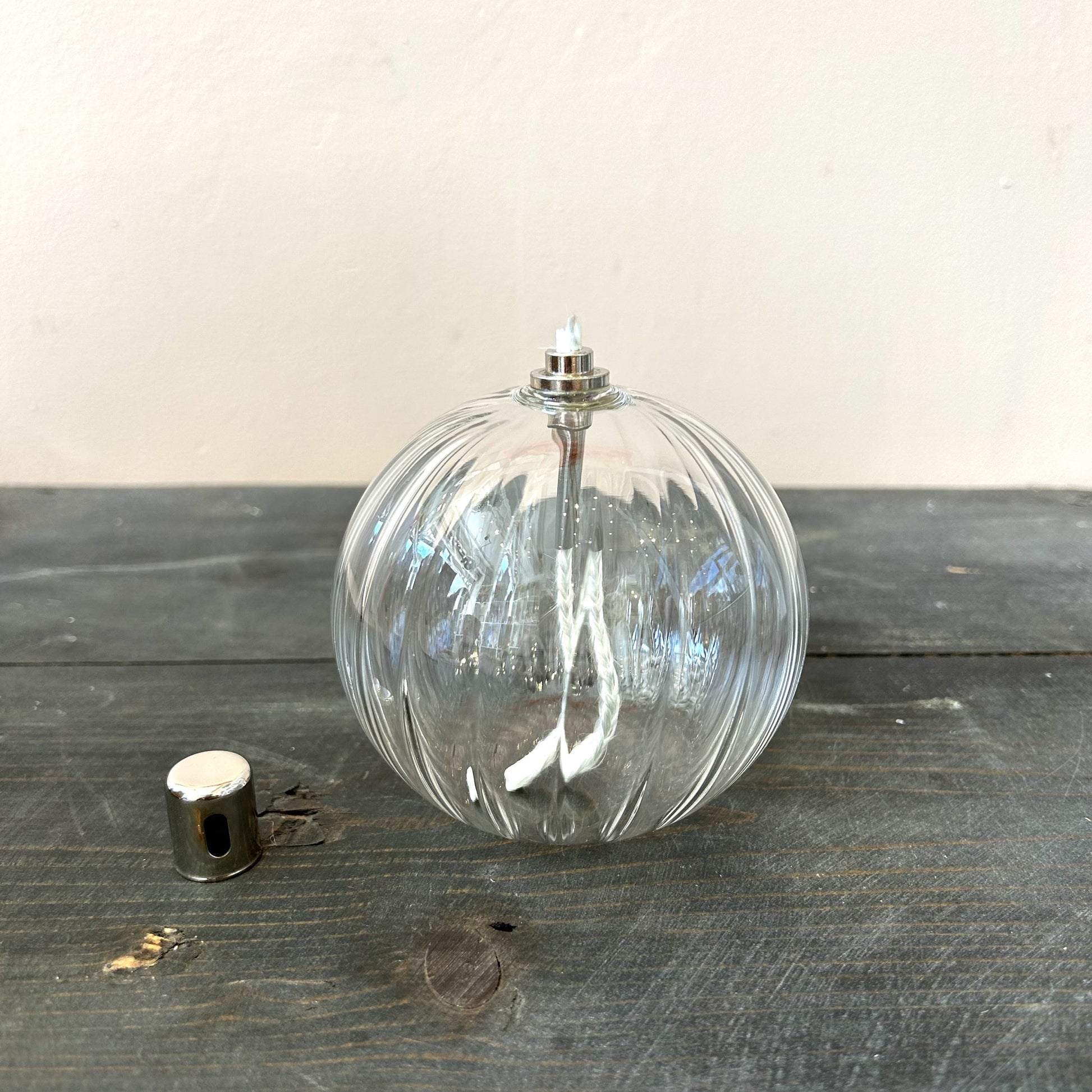 Lampe à huile sphère striée - S