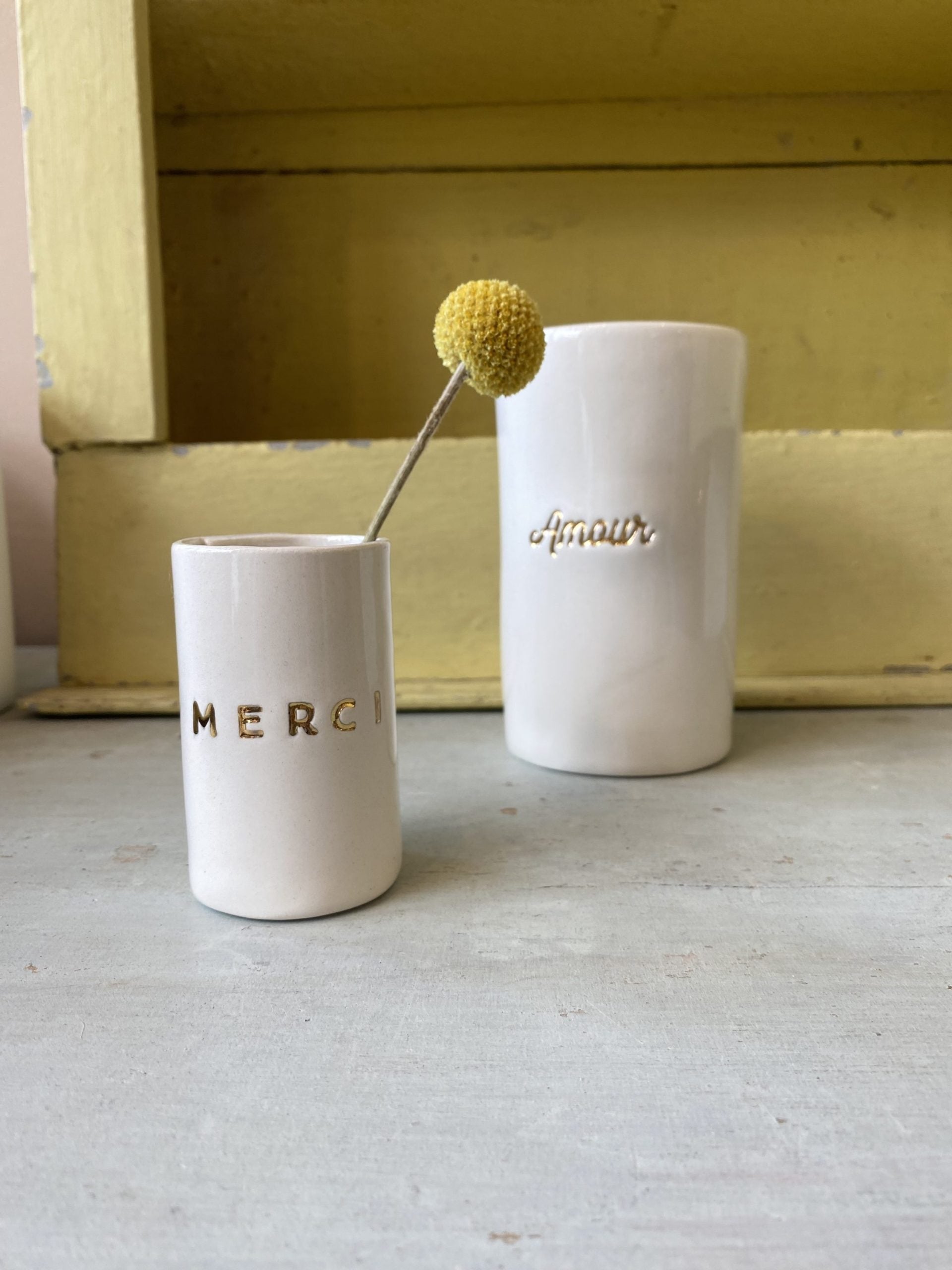 Mini vase en porcelaine - Merci