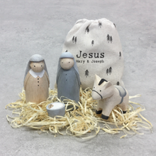 Petite crèche en bois - Pochon