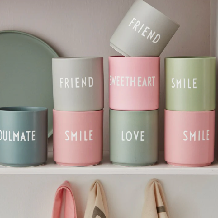 Tasse en porcelaine rose - SMILE