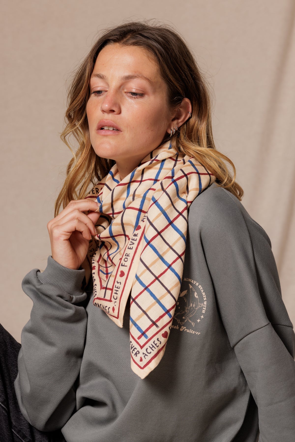 Grand foulard Latika - Cahier Macadamia