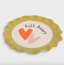 Assiette festonnée - "Full heart" coeurs