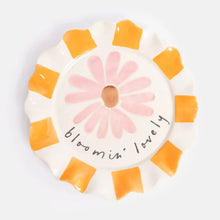 assiette festonnée bloomin lovely Caroline gardner 