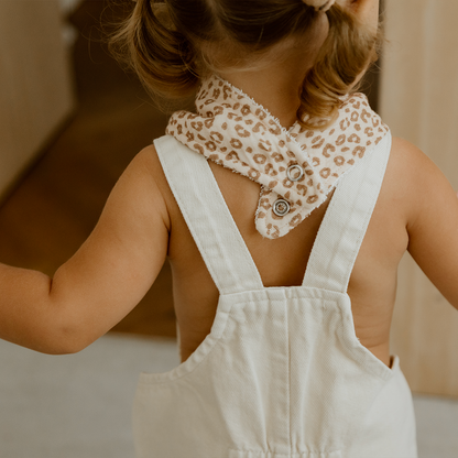 Bavoir bébé léopard rose