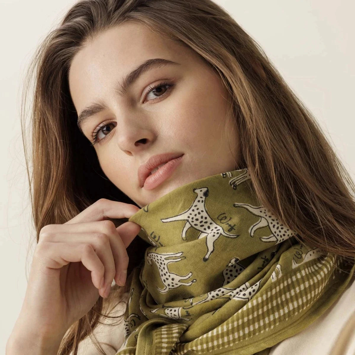 big-foulard-latika-pongo khaki