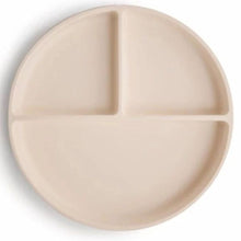 Assiette à compartiments à ventouse Mushie en silicone
