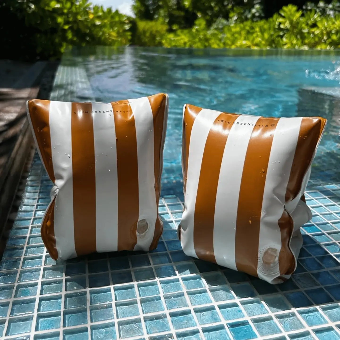 brassards rayures marrons swim essentials