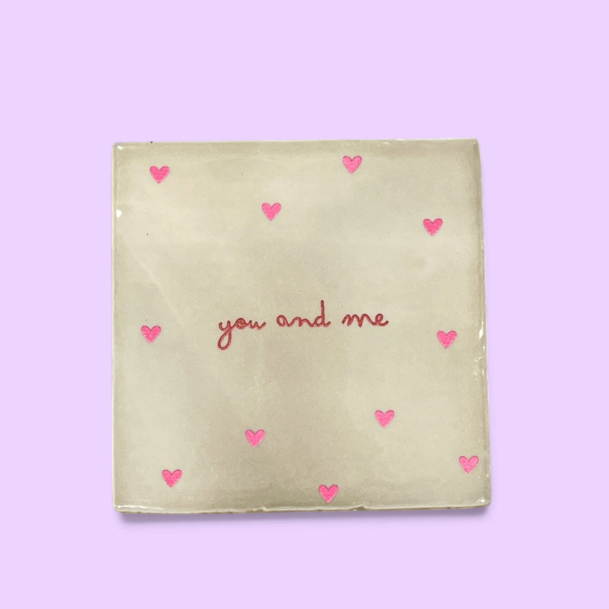 carreau à accrocher you and me beige coeurs rosess studio meuk