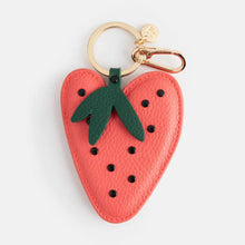 charm sac coeur fraise Caroline Gardner 