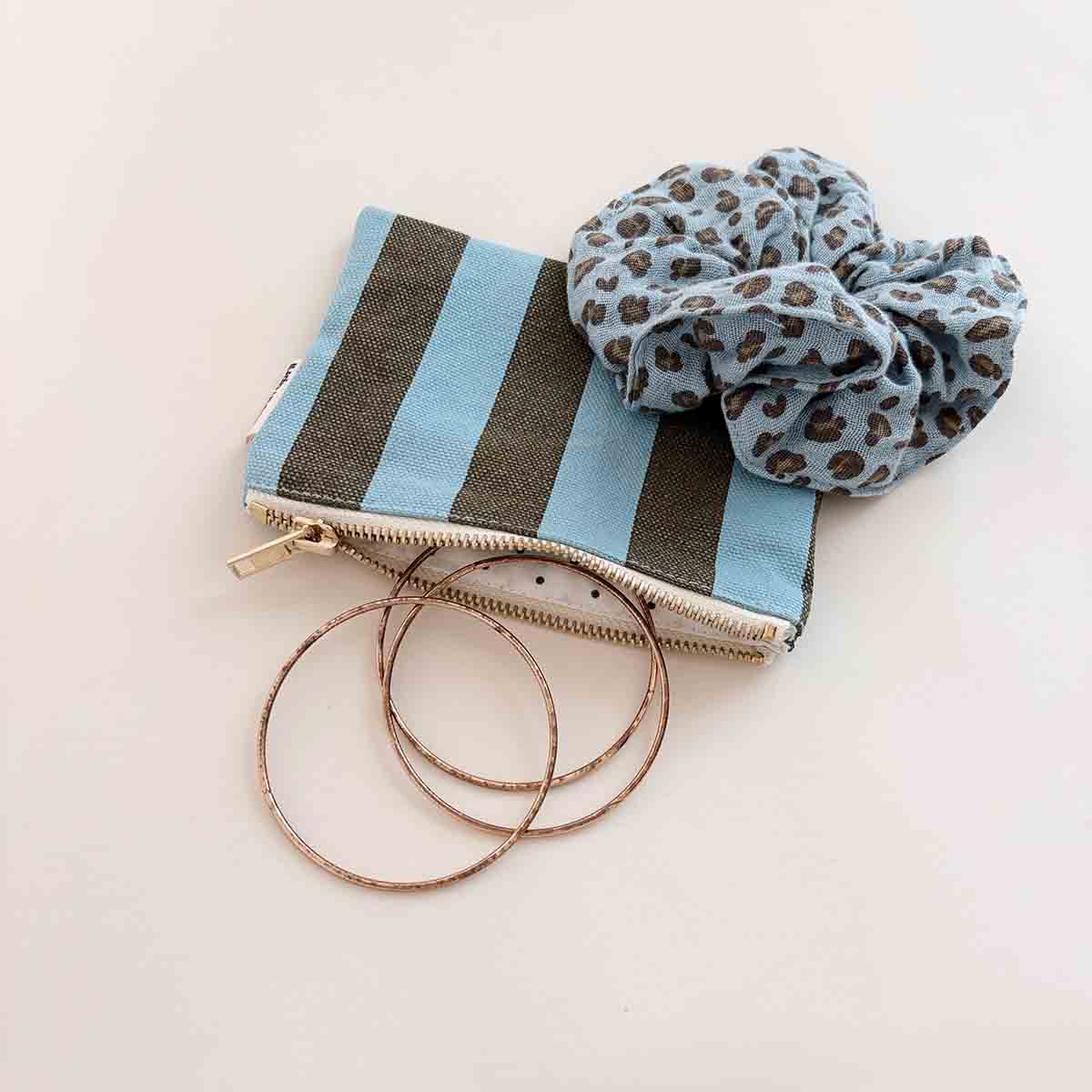 chouchou leopard bleu 2
