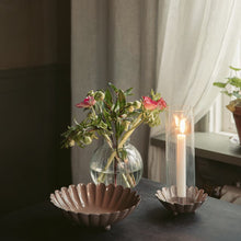 Coupelle fleur rose en métal - M