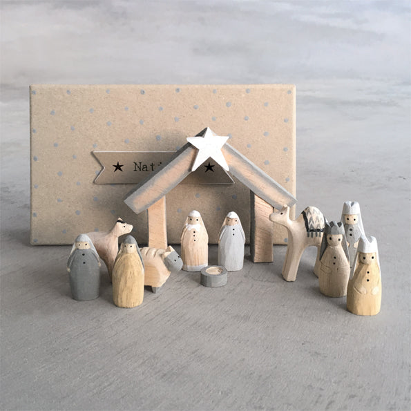 Petite crèche en bois complète - Boîte