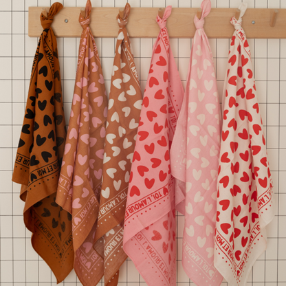 Foulard - Coeur blanc et rouge