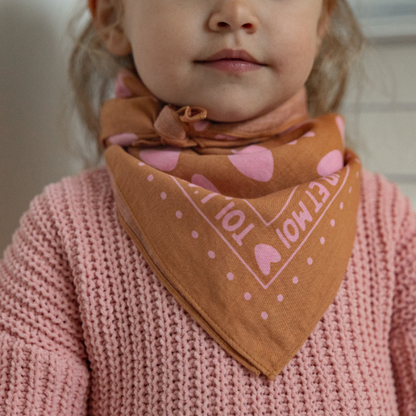 Foulard enfant - Coeur marron et rose