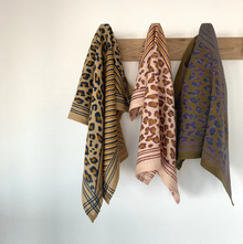 Petit foulard - Léopard camel