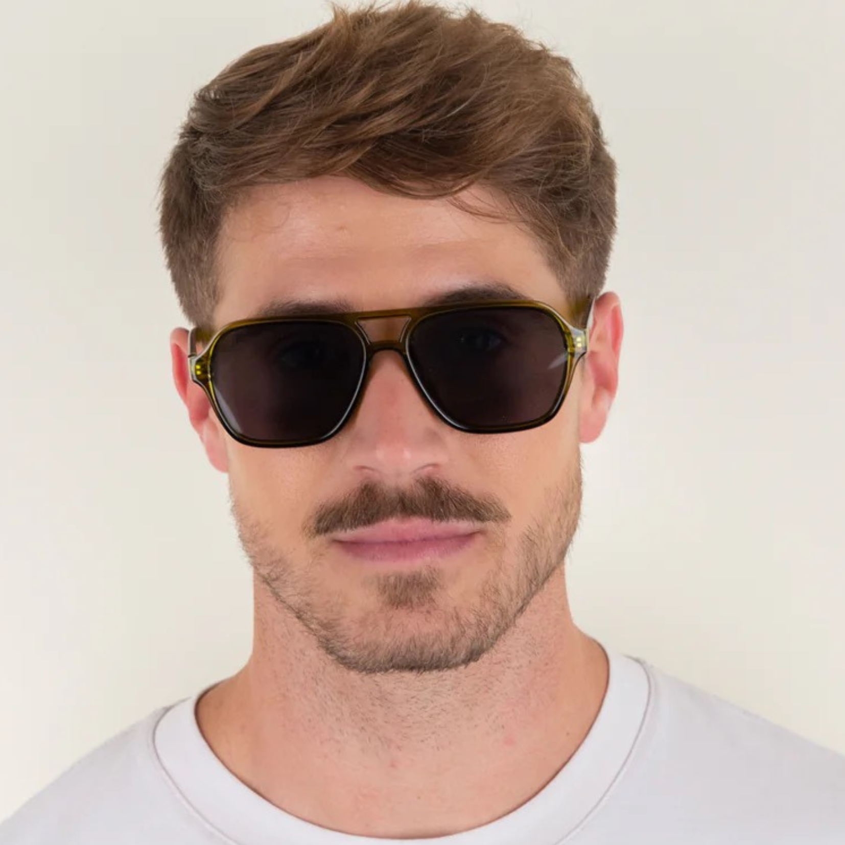 lunettes de soleil karl olive chary therapy