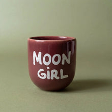 Mug moon Girl Siri bordeaux