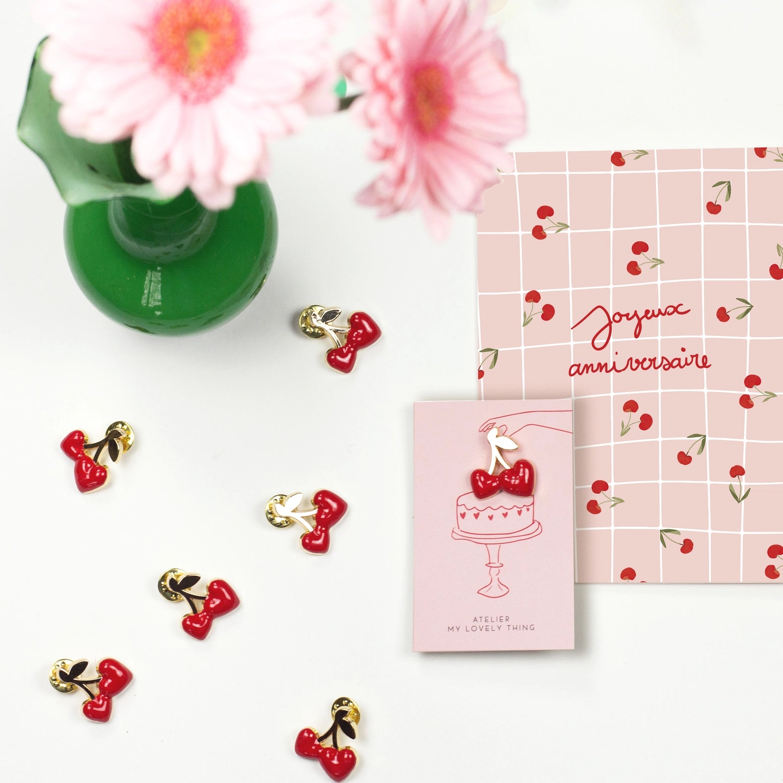 pin's cerises rouges