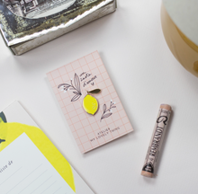 Pin's - Citron jaune