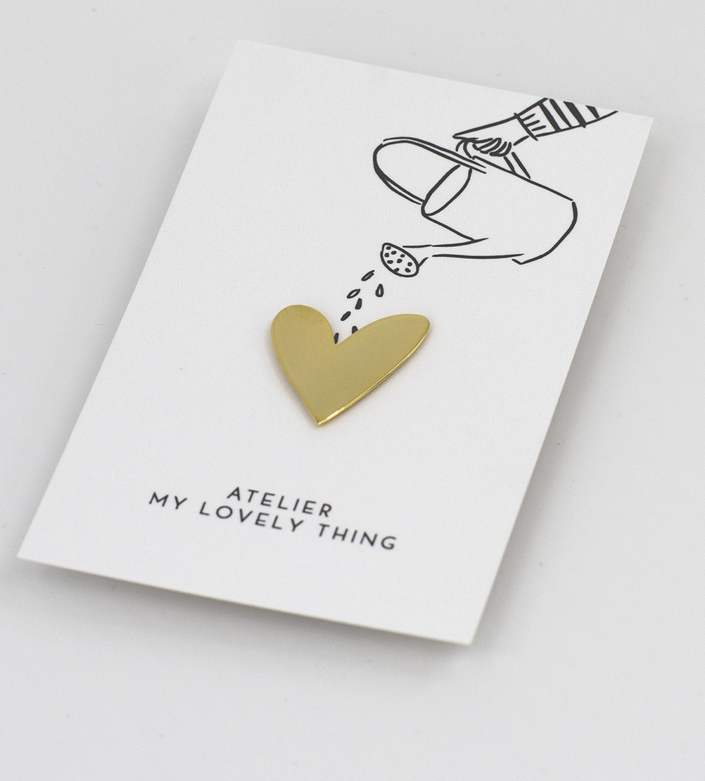 Pin's - Coeur (arrosoir)