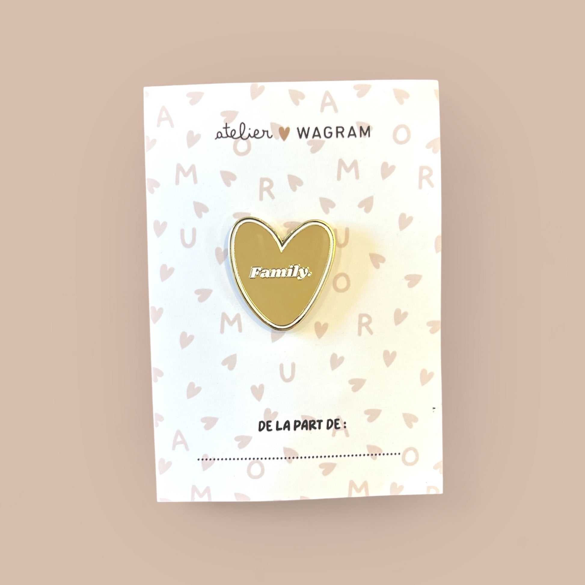 Pin's coeur beige - Family