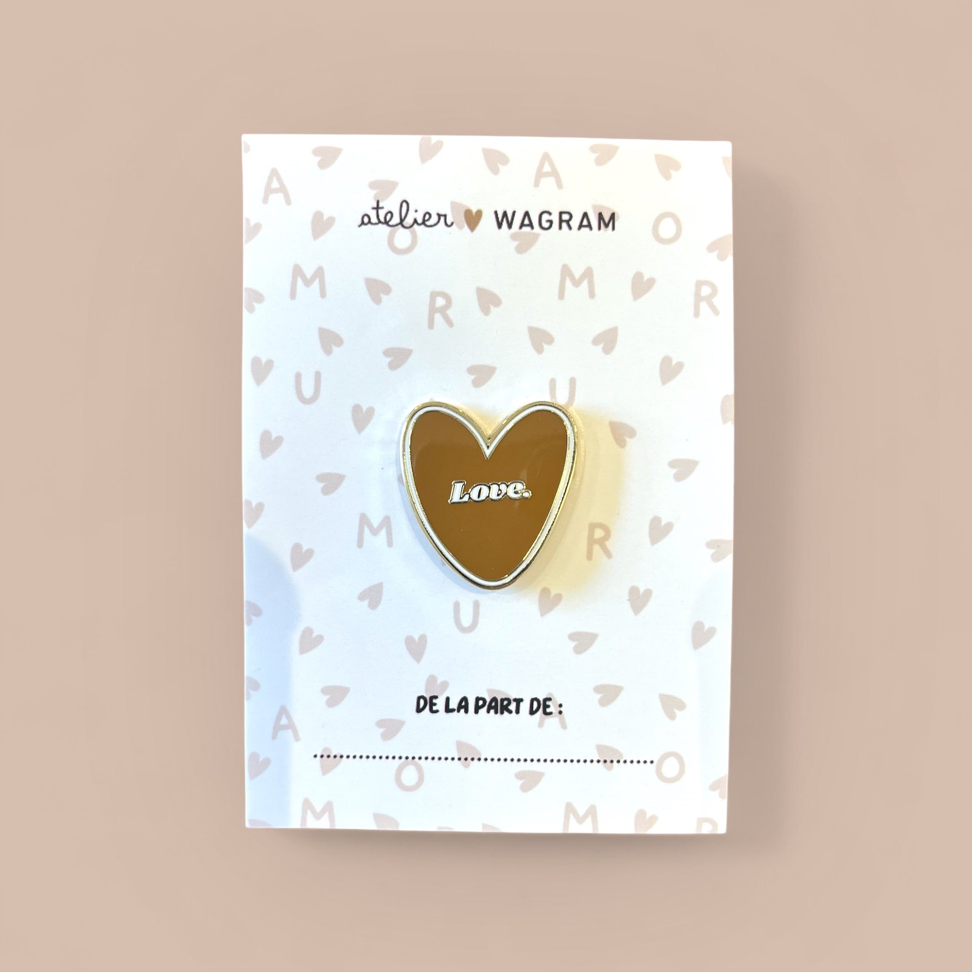 Pin's coeur marron - Love