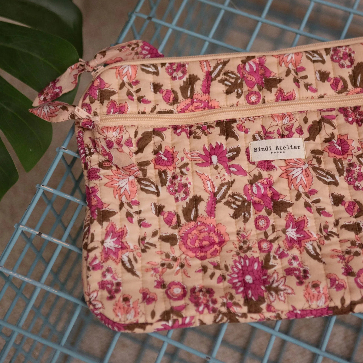 pochette d'ordinateur 13" Goa pink bindi atelier