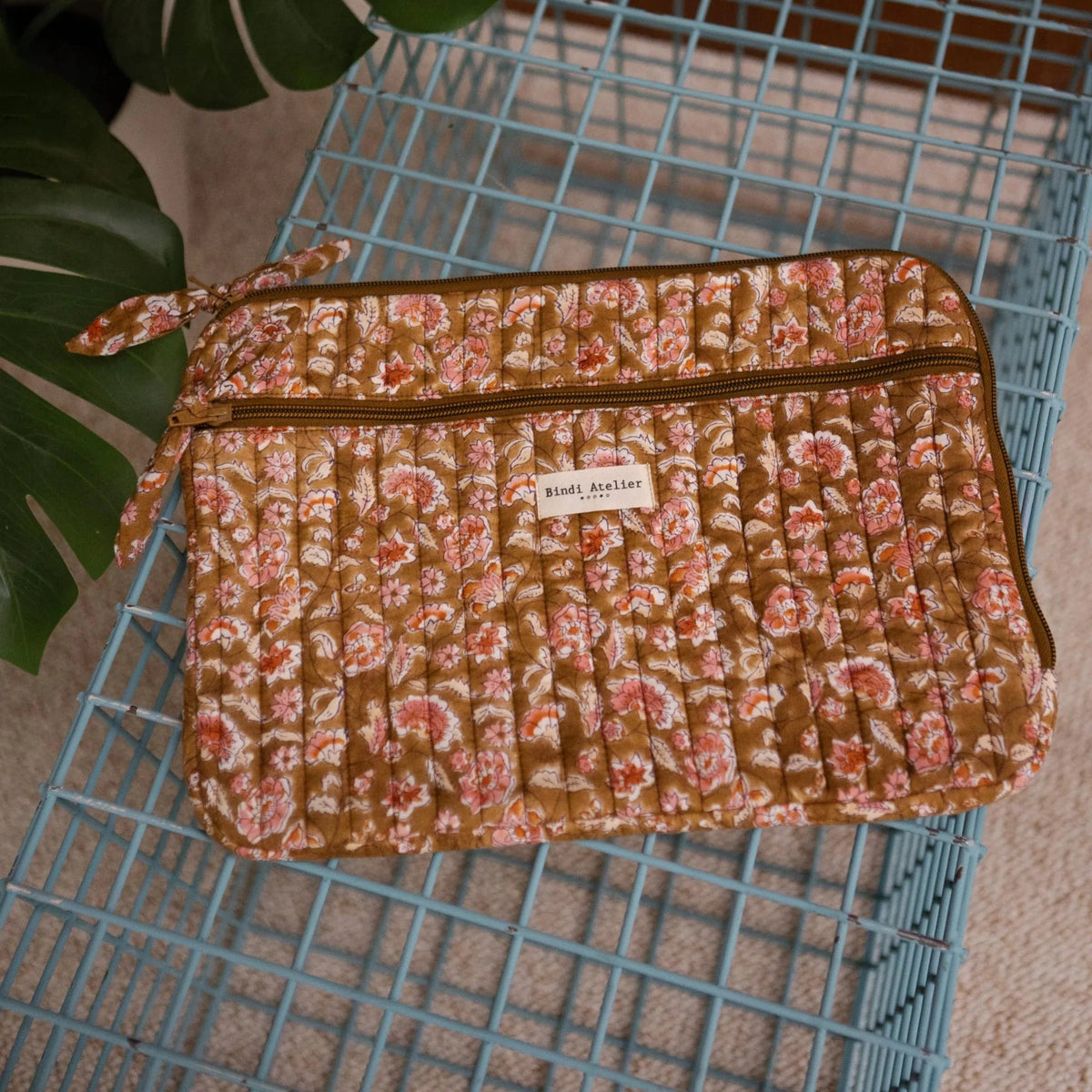 pochette d'ordinateur 13" edel khaki bindi atelier