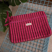 pochette d'ordinateur 13" stripes berry bindi atelier
