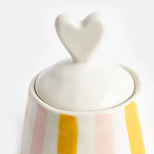 pot à couvercle coeur à rayures rose et orange Caroline gardner 