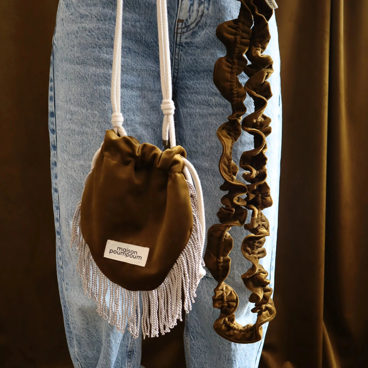 sac groom velours bronze a franges maison poumpoum