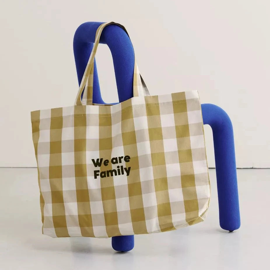 sacha-le-sac-cabas-a-carreaux ocre we are family