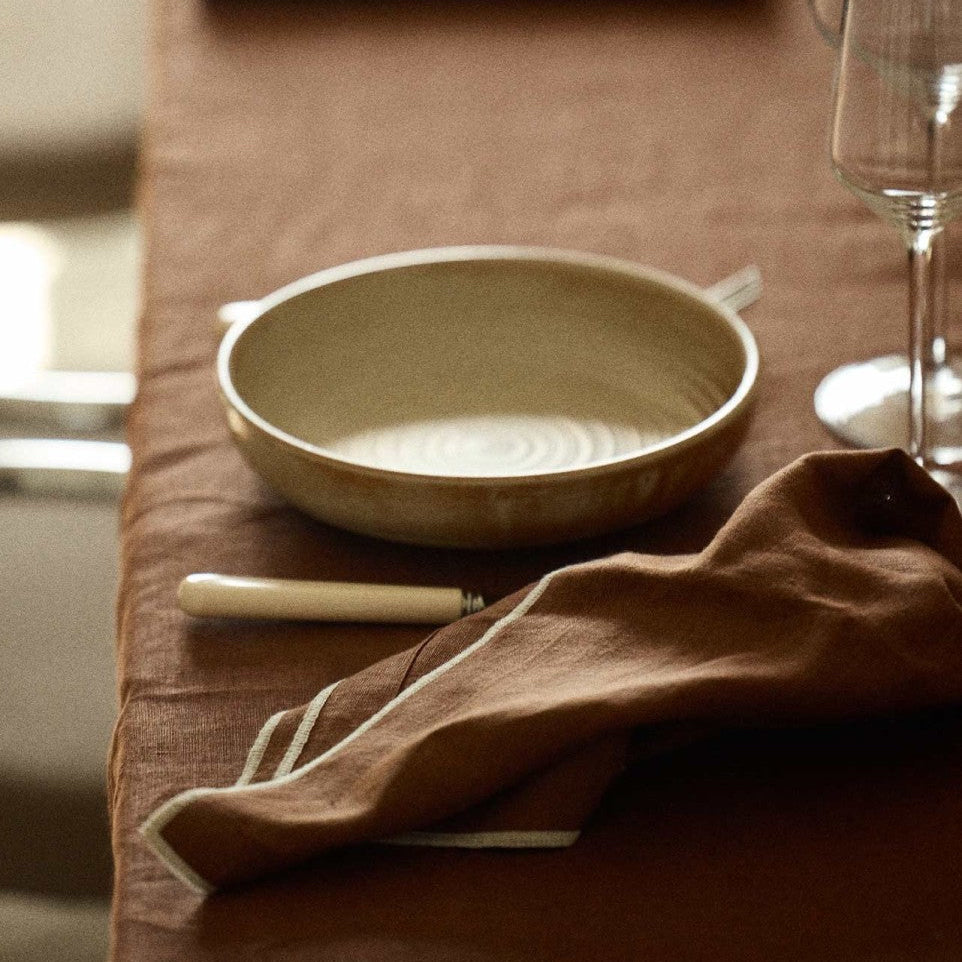 serviette-de-table-moka- liseré snow Gabrielle Paris