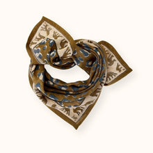 small foulard dapitta leopard tapenade