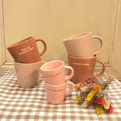 Tasse Marron et Blanche MM - Hello Handsome