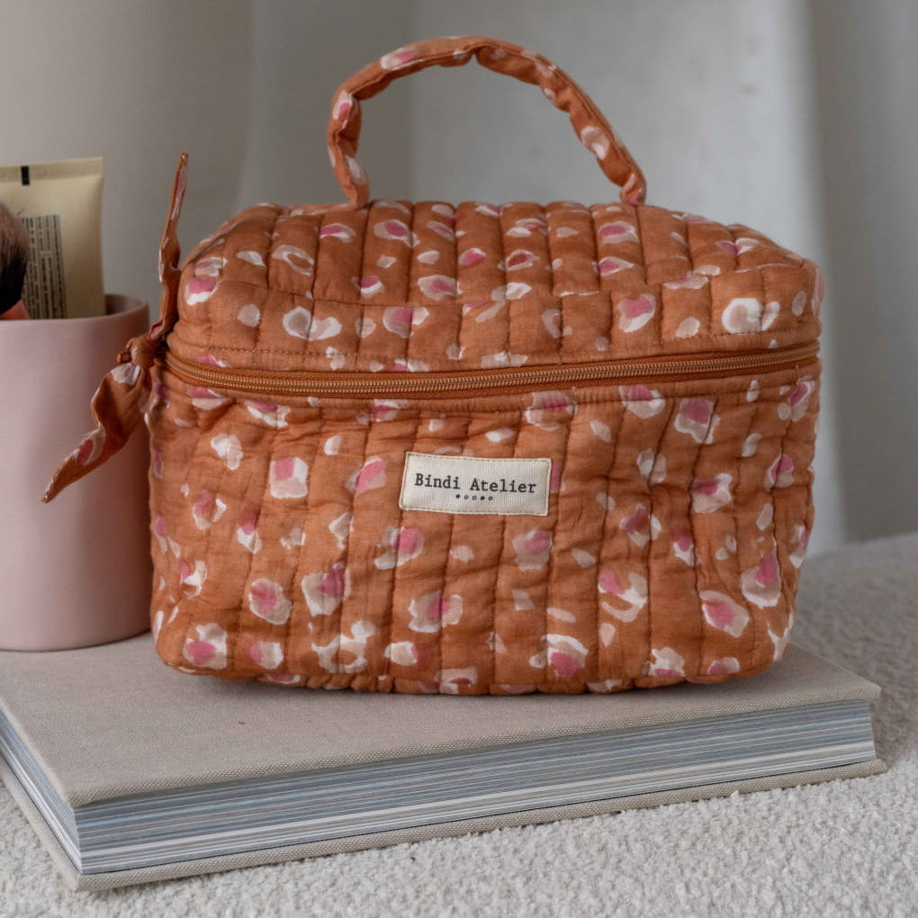 trousse_vanity_leopard_bengal_praline_bindi_atelier
