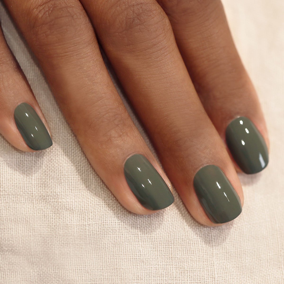 vernis à ongles khaki manucurist